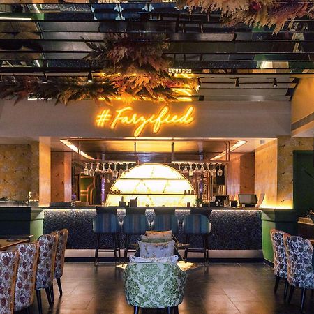 Radisson Gwalior Ξενοδοχείο Εξωτερικό φωτογραφία