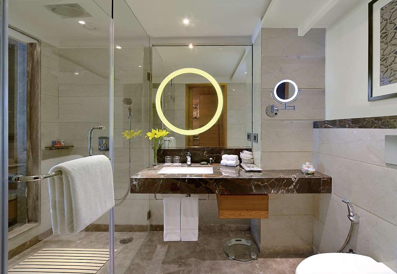 Radisson Gwalior Ξενοδοχείο Εξωτερικό φωτογραφία