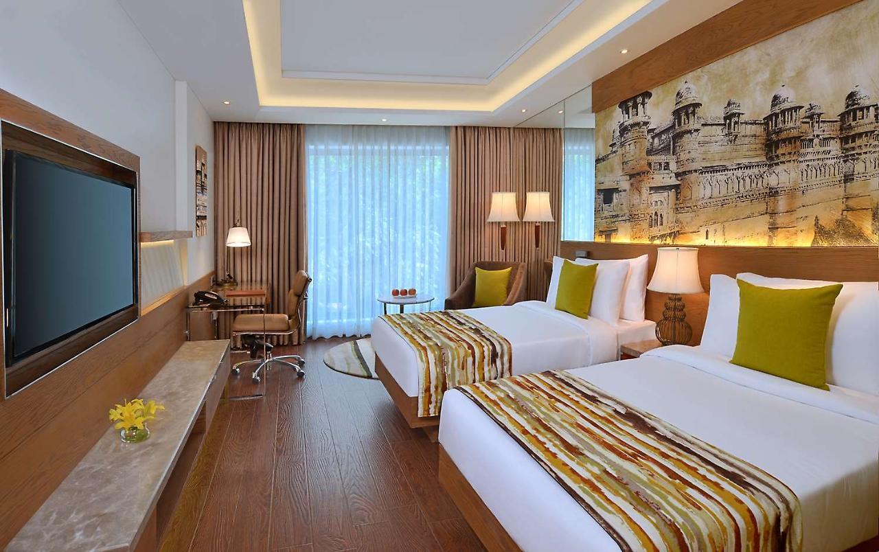 Radisson Gwalior Ξενοδοχείο Εξωτερικό φωτογραφία