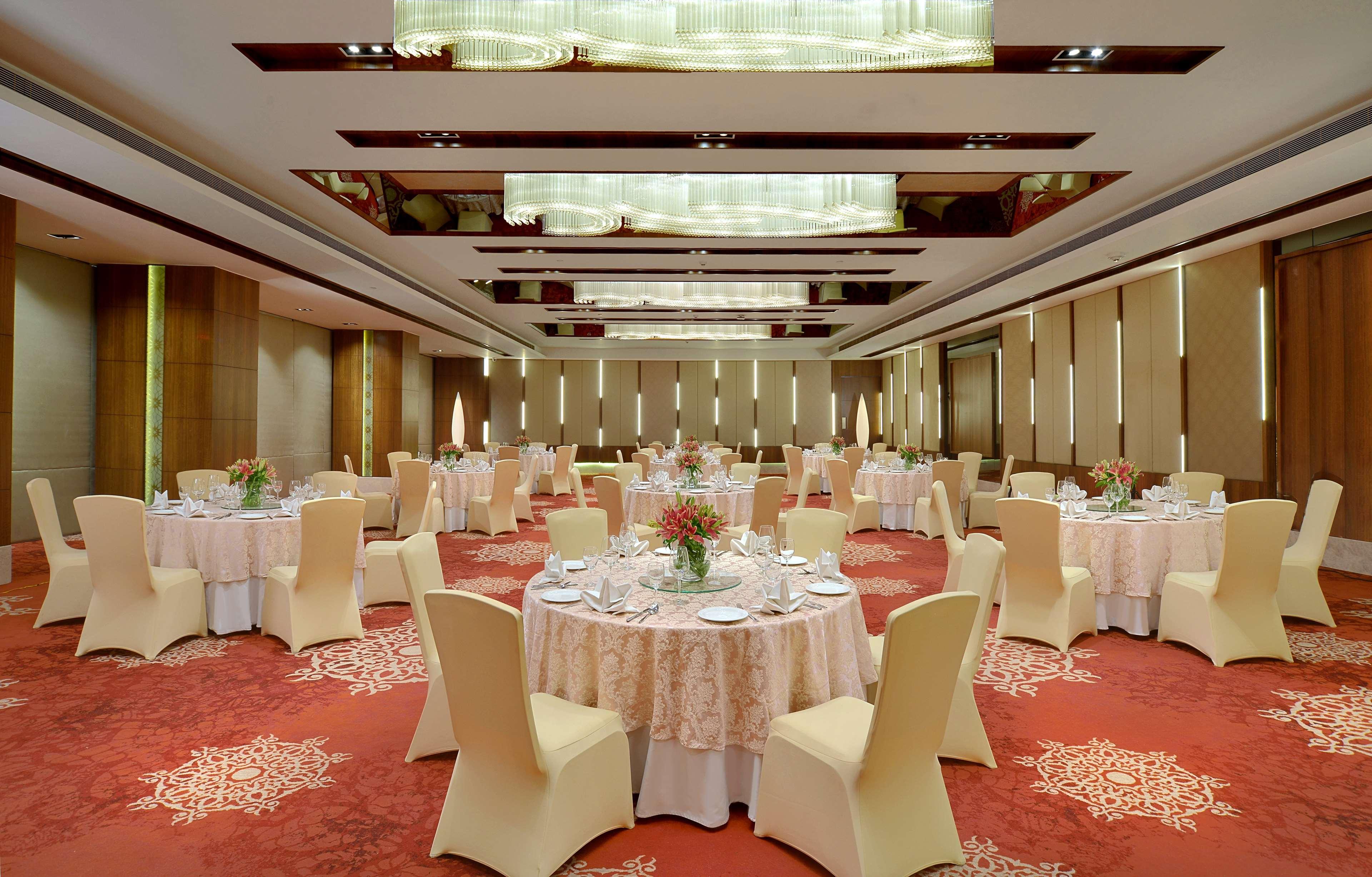 Radisson Gwalior Ξενοδοχείο Εξωτερικό φωτογραφία