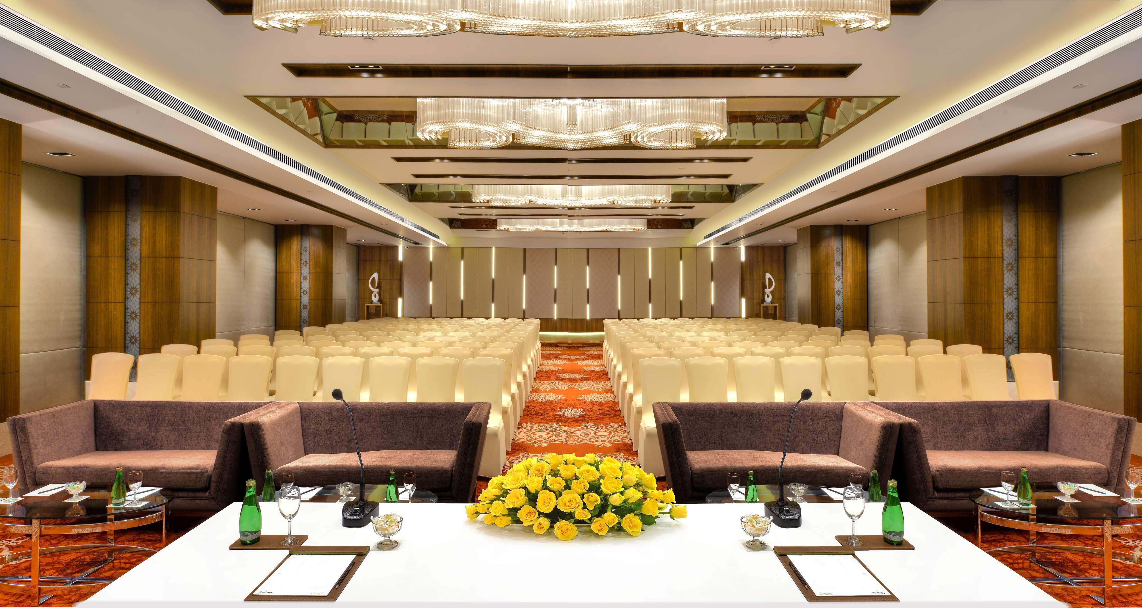 Radisson Gwalior Ξενοδοχείο Εξωτερικό φωτογραφία