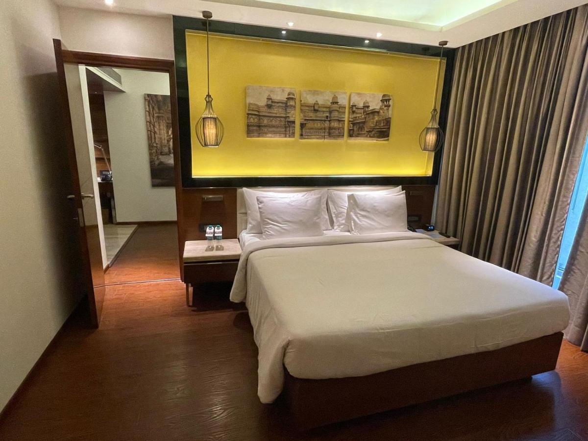 Radisson Gwalior Ξενοδοχείο Εξωτερικό φωτογραφία